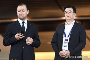 AFC Official: Manin trong vai trò tứ quan Australia vs Uzbekistan, trợ lý Fu Ming VAR